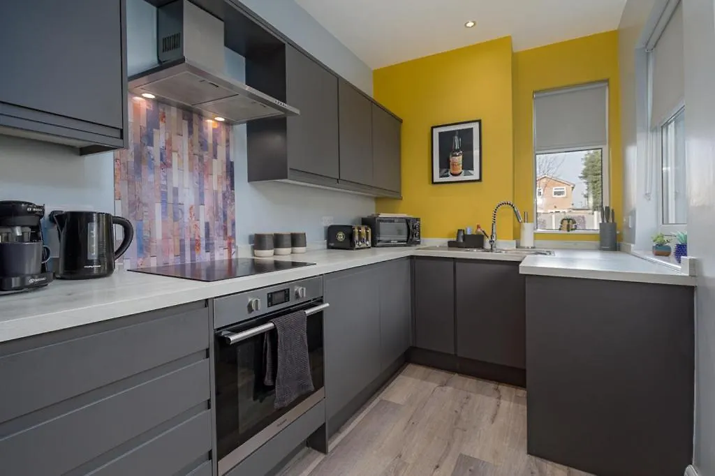 Ferienhaus Modern Cozy Retreat-Family-Friendly-Near City & Peak District Sheffield