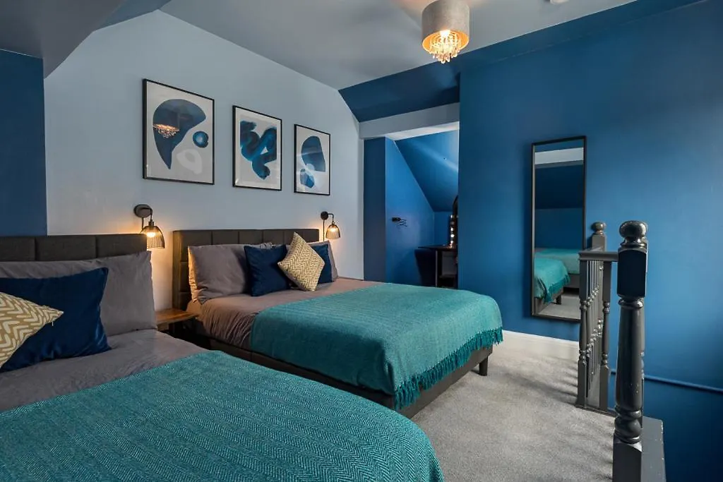 Ferienhaus Modern Cozy Retreat-Family-Friendly-Near City & Peak District Sheffield